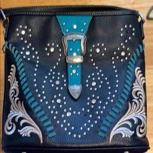 Concealed handgun purse